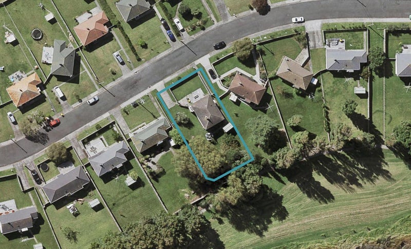 39 Plymouth Crescent, Bayswater, Auckland - Carousel 1