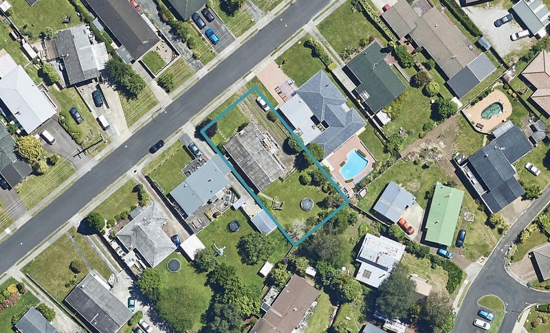 11 Carter Drive, Pomare, Rotorua - Carousel 1