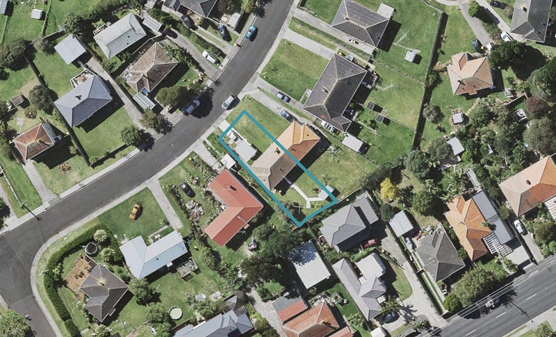 4 Philomel Crescent, Bayswater, Auckland - Carousel 1
