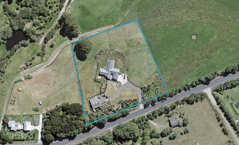 98 Shelly Beach Road, Helensville - Carousel 1