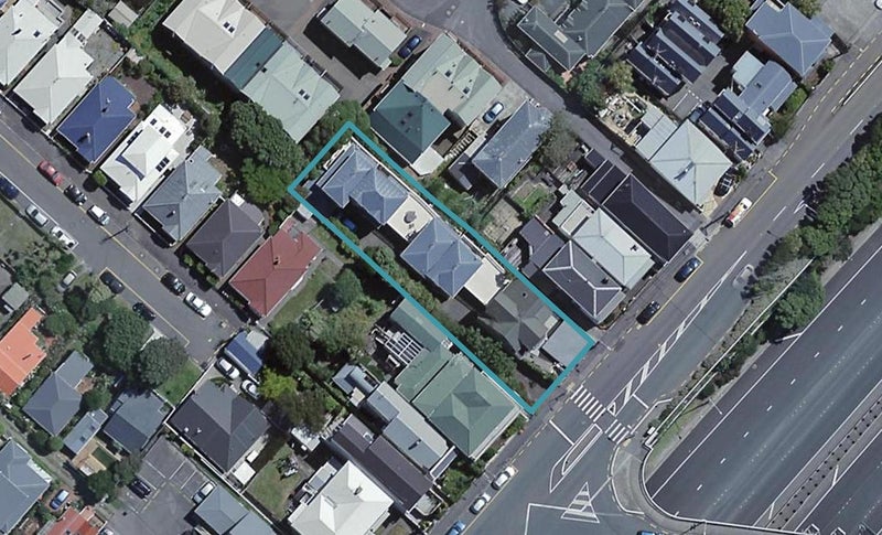 2/180 Tinakori Road, Thorndon, Wellington - Carousel 1
