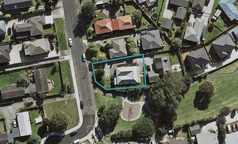 2-Jan/0 Commissariat Road, Mount Wellington, Auckland - Carousel 1