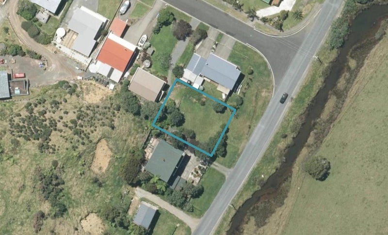 107 Oakura Road, Hikurangi - Carousel 1