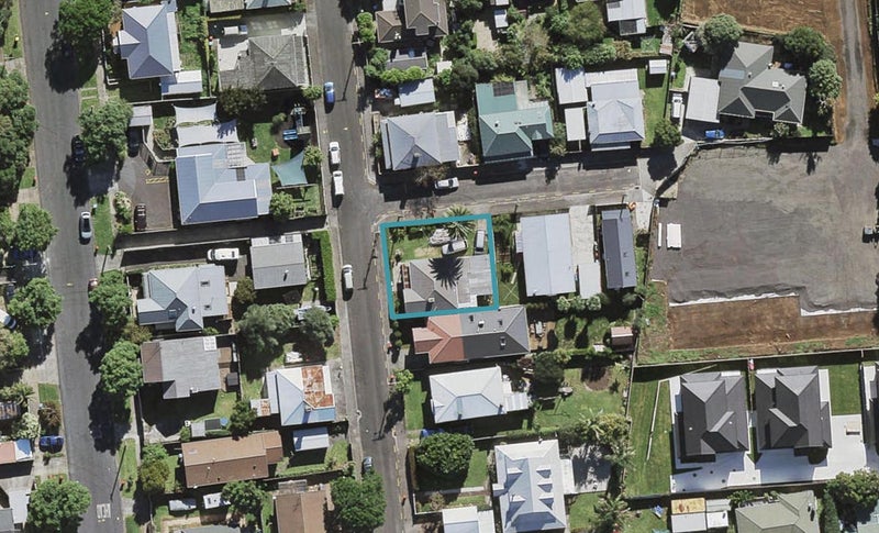 15 Catherine Street, Onehunga, Auckland - Carousel 1