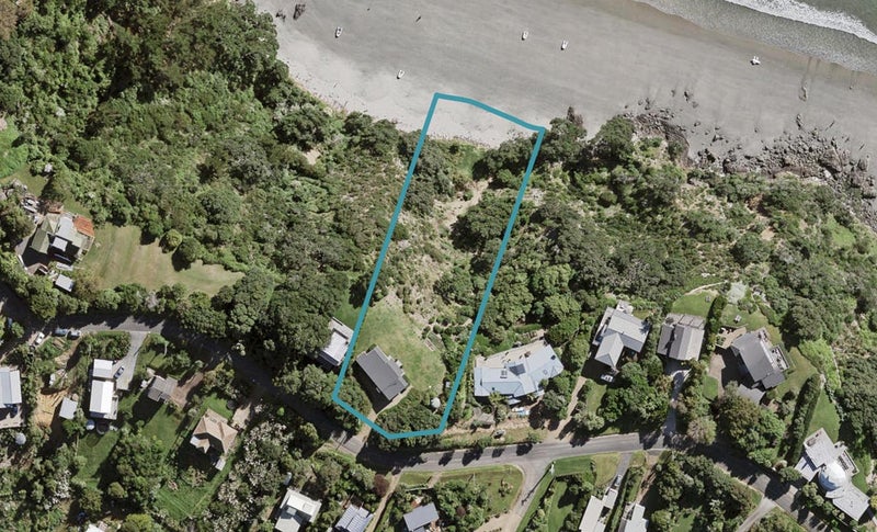 356 Sea View Road, Onetangi, Waiheke Island - Carousel 1
