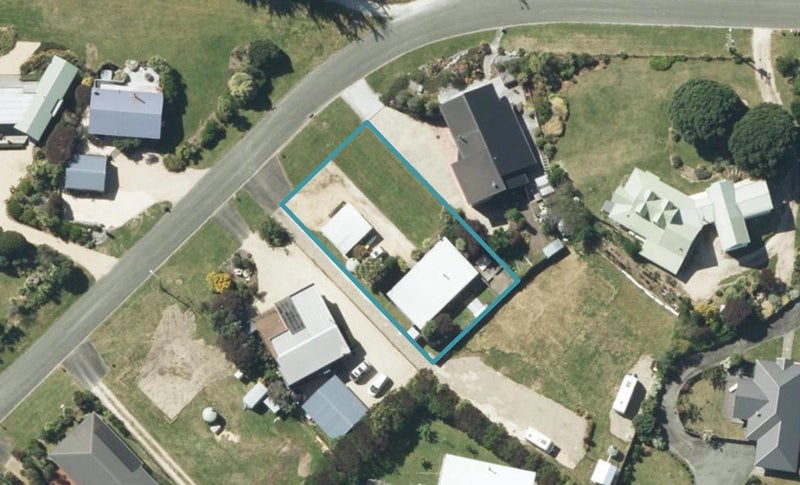 43 Selwyn Street, Takaka - Carousel 1