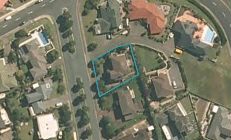 12 Savoy Road, Orewa, Orewa - Carousel 1