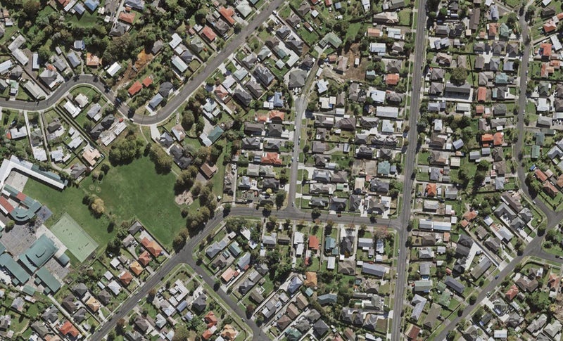 6 Picton Street, Papatoetoe, Auckland - Carousel 1