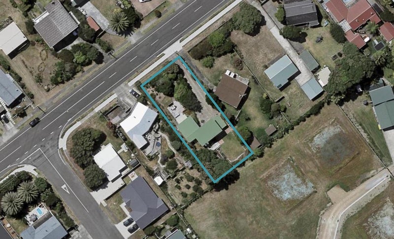 16 William Street, Waikanae Beach, Waikanae - Carousel 1