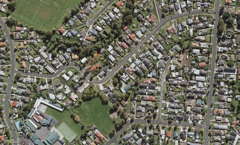 34 Landon Avenue, Mangere East, Auckland - Carousel 1