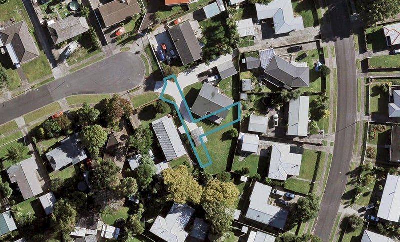 17D Ewbank Place, Manurewa, Auckland - Carousel 1
