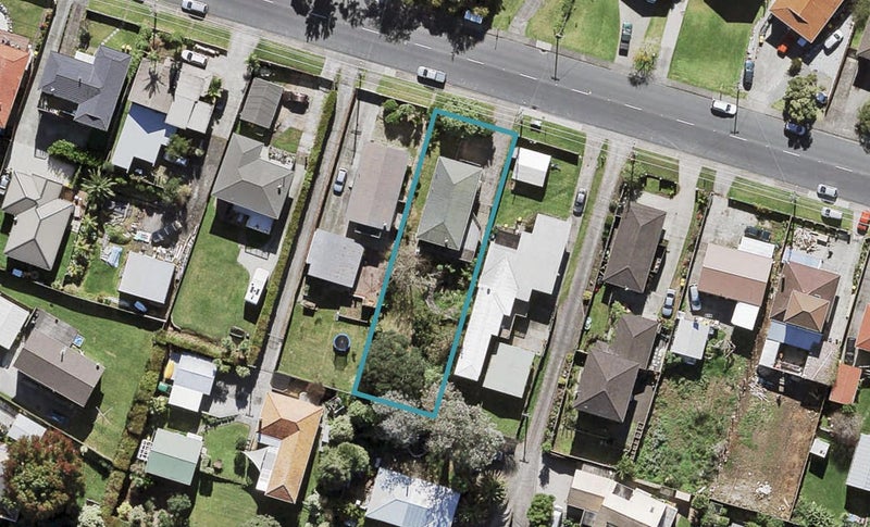 73 Royal Road, Massey, Auckland - Carousel 1
