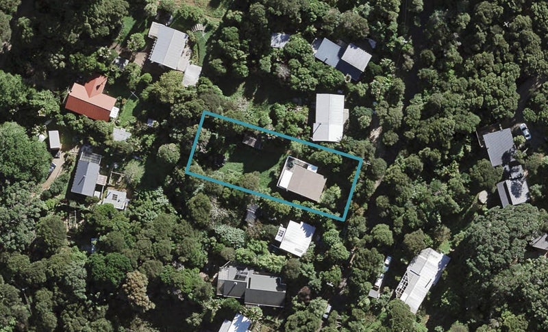 37 Fairview Crescent, Omiha, Waiheke Island - Carousel 1