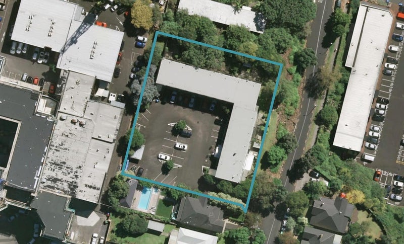 2 Maungawhau Road, Epsom, Auckland - Carousel 1