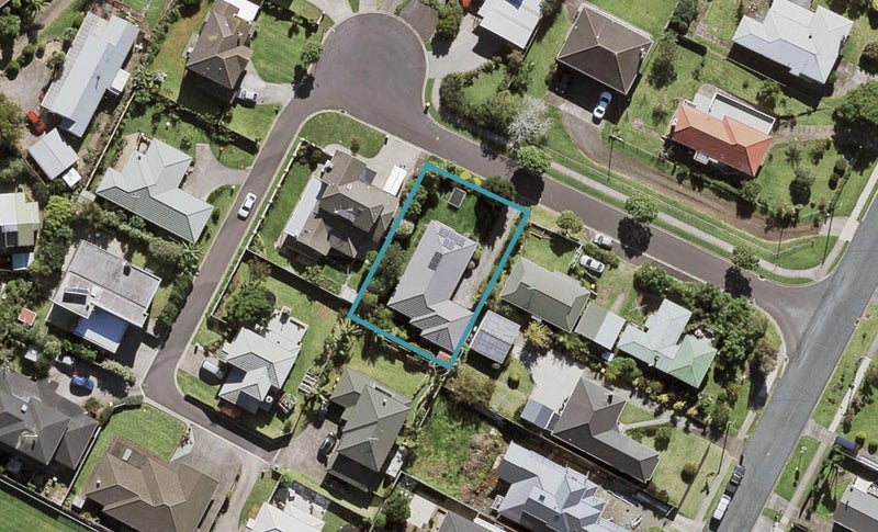 6 Watervista Place, Mangere Bridge, Auckland - Carousel 1