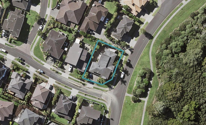 1 Hawkdun Drive, Flat Bush, Auckland - Carousel 1