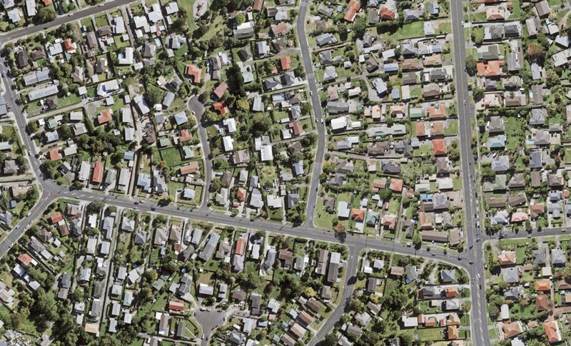 6/4 Waitaki Street, Henderson, Auckland - Carousel 1