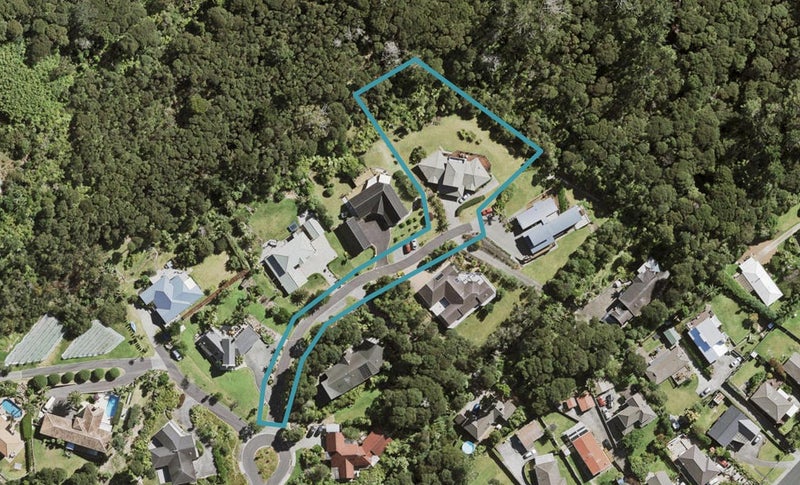 Property Valuation for 61 Staincross Street, Green Bay, Auckland ...
