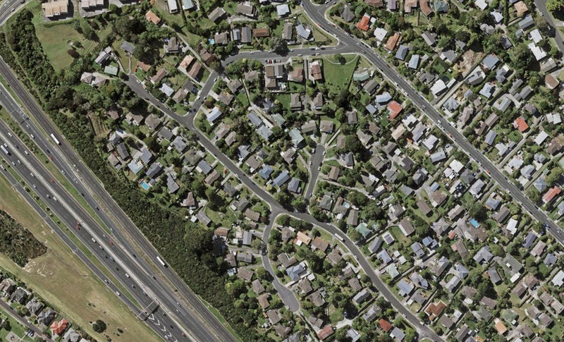2D Kama Place, Sunnynook, Auckland - Carousel 1