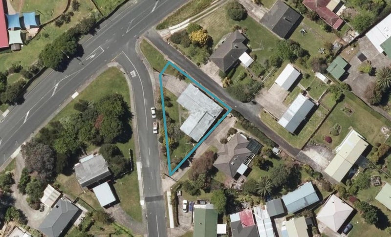 58 Hilltop Avenue, Morningside, Whangārei - Carousel 1
