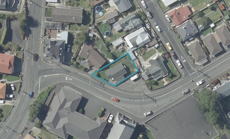 72 Thorn Street, Caversham, Dunedin - Carousel 1