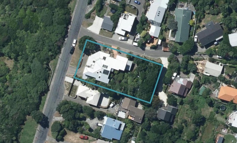 26 Pukerua Beach Road, Pukerua Bay, Porirua - Carousel 1