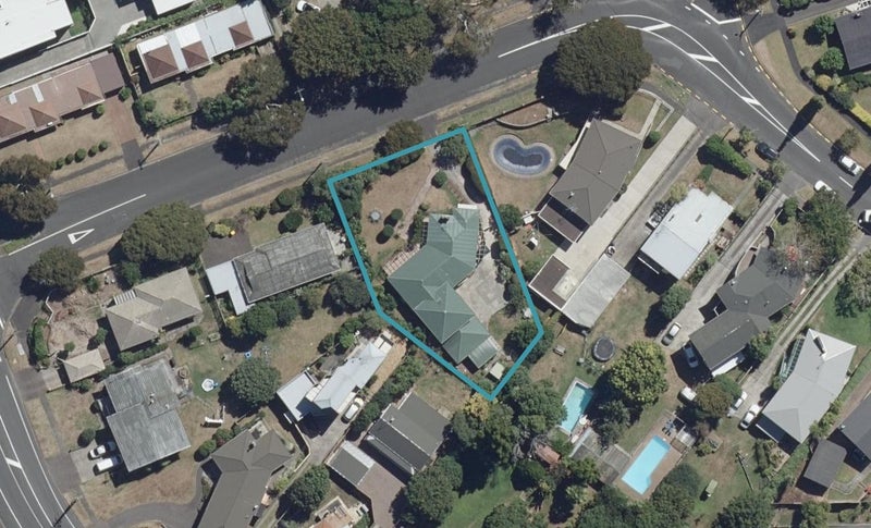 4 Constance Street, Queenwood, Hamilton - Carousel 1