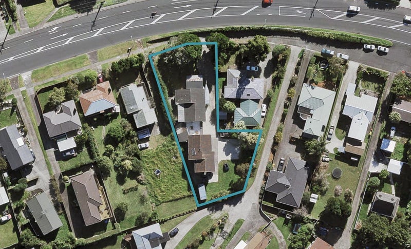 1/304 Wairau Road, Glenfield, Auckland - Carousel 1