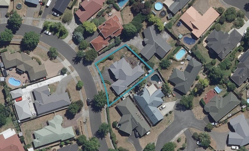 15 Waipuna Place, Rototuna, Hamilton - Carousel 1