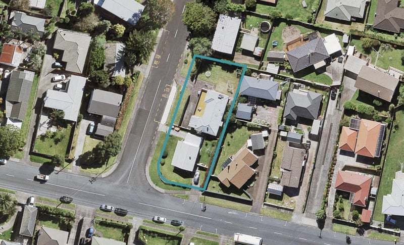 1/183 Waimumu Road, Massey, Auckland - Carousel 1