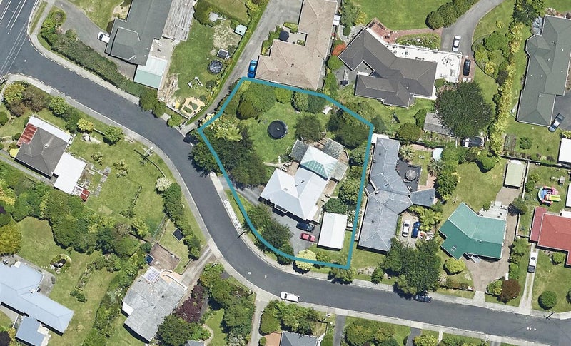 15 Mahana Place, Springfield, Rotorua - Carousel 1