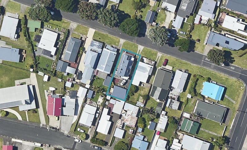 31 Ocean View Road, Waihi Beach, Waihi Beach - Carousel 1