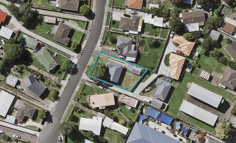 14 Rielly Place, Mount Wellington, Auckland - Carousel 1