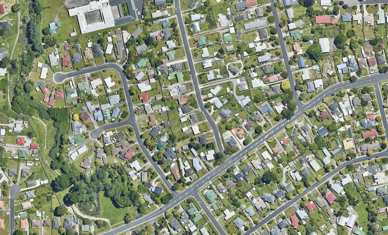 8 Kahu Street, Utuhina, Rotorua - Carousel 1