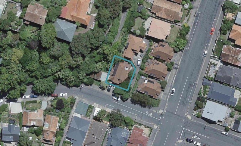 18A Ngaio Road, Kelburn, Wellington - Carousel 1