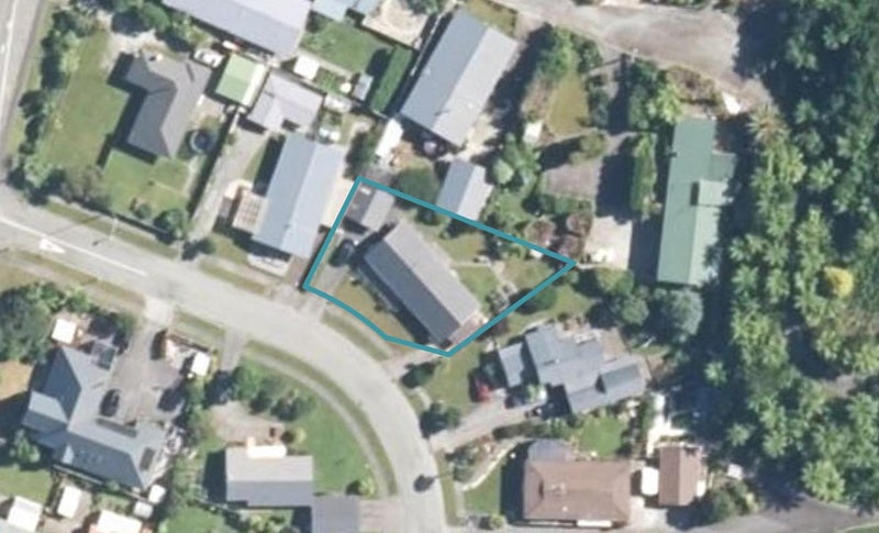 13 Loris Place, Karoro, Greymouth - Carousel 1