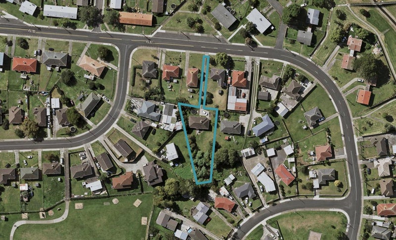 25 Cobham Crescent, Otara, Auckland - Carousel 1