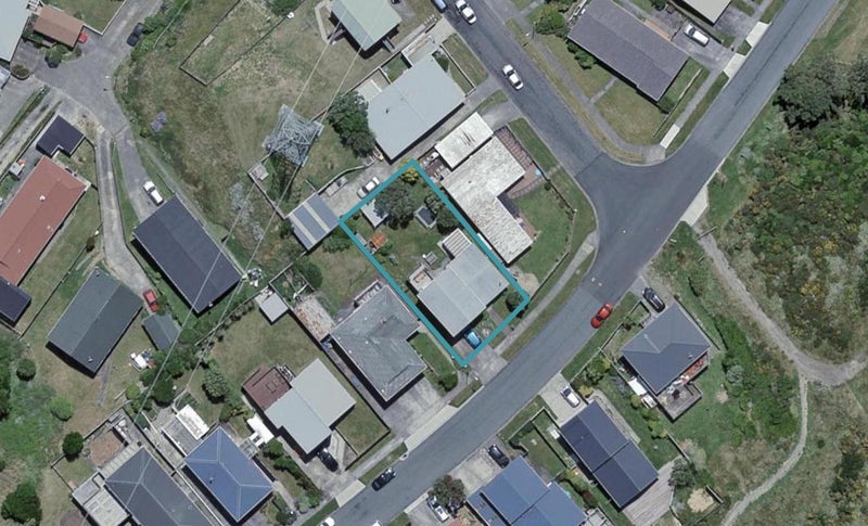 26 Edgecombe Street, Newlands, Wellington - Carousel 1