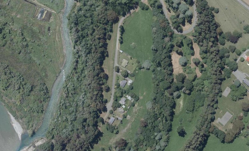 4 Kowhai Drive, LAKE COLERIDGE - Carousel 1