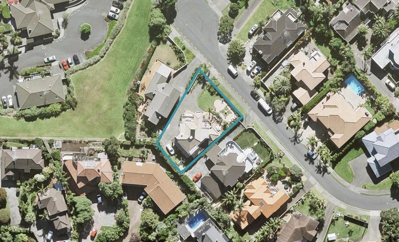 12 Gilberd Place, Torbay, Auckland - Carousel 1