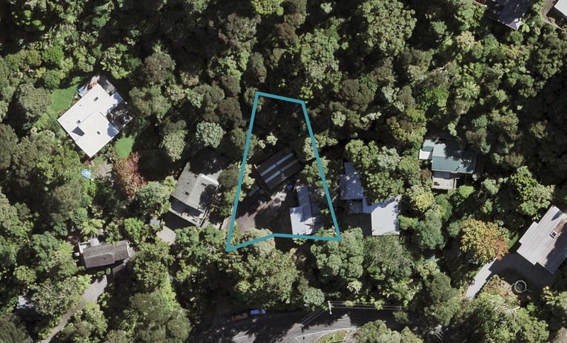 75 Park Road, Titirangi, Auckland - Carousel 1