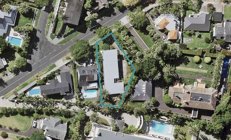 2/5 Hampton Drive, Kohimarama, Auckland - Carousel 1