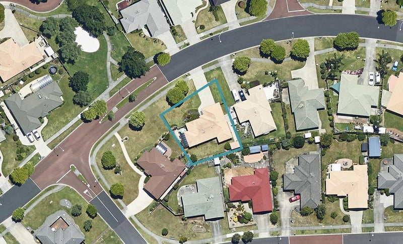 44 The Gardens Drive, Papamoa Beach, Papamoa - Carousel 1