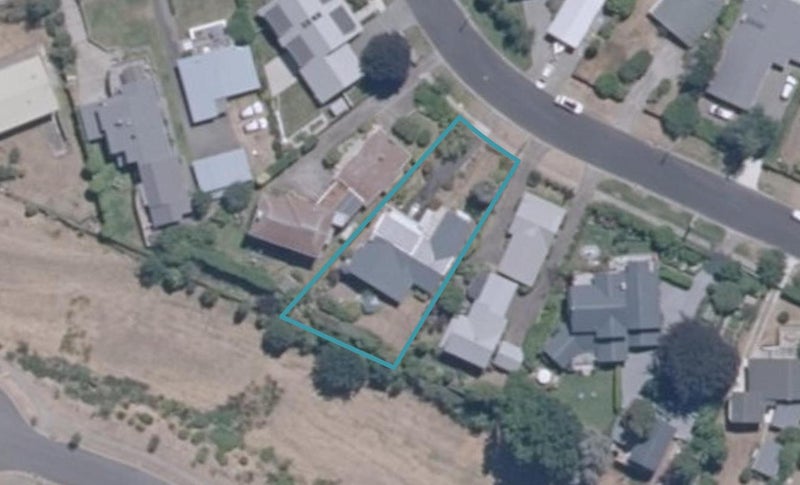 81 Rainbow Drive, Rainbow Point, Taupo - Carousel 1