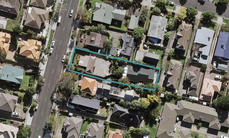 84 The Drive, Epsom, Auckland - Carousel 1