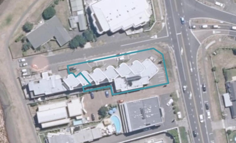 5/213 Lake Terrace, Waipahihi, Taupo - Carousel 1