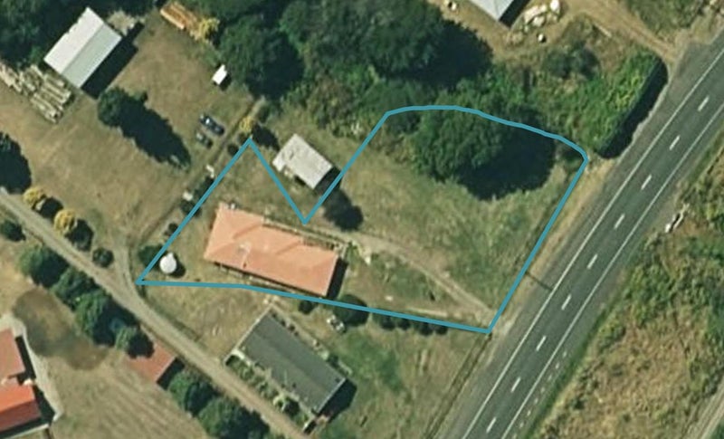 1858 State Highway 2, Hastings - Carousel 1