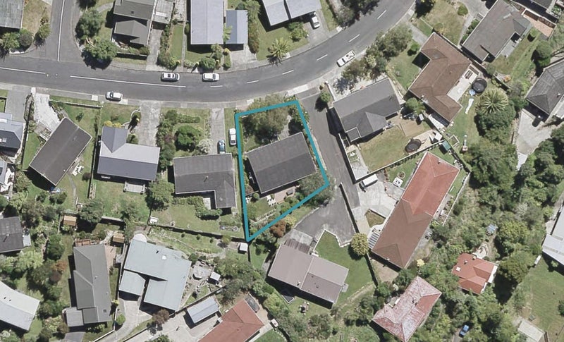 61 Sunbrae Drive, Silverstream, Upper Hutt - Carousel 1