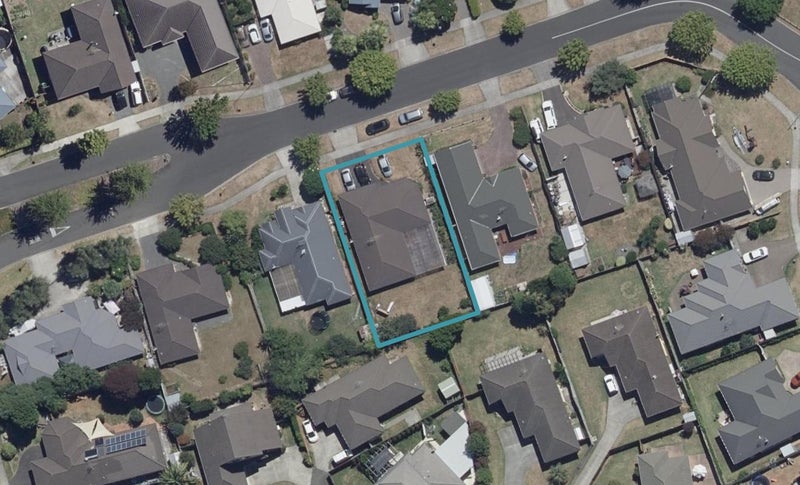 18 Farringdon Avenue, Rototuna North, Hamilton - Carousel 1