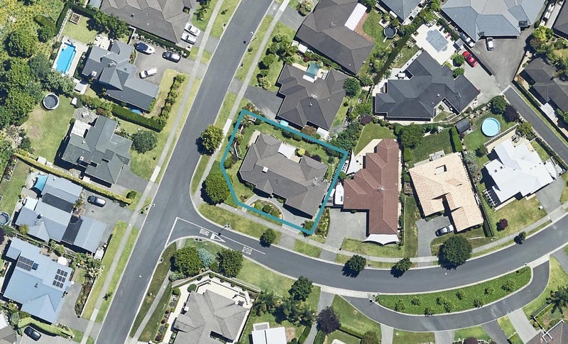 1 Harbelle Close, Bethlehem, Tauranga - Carousel 1